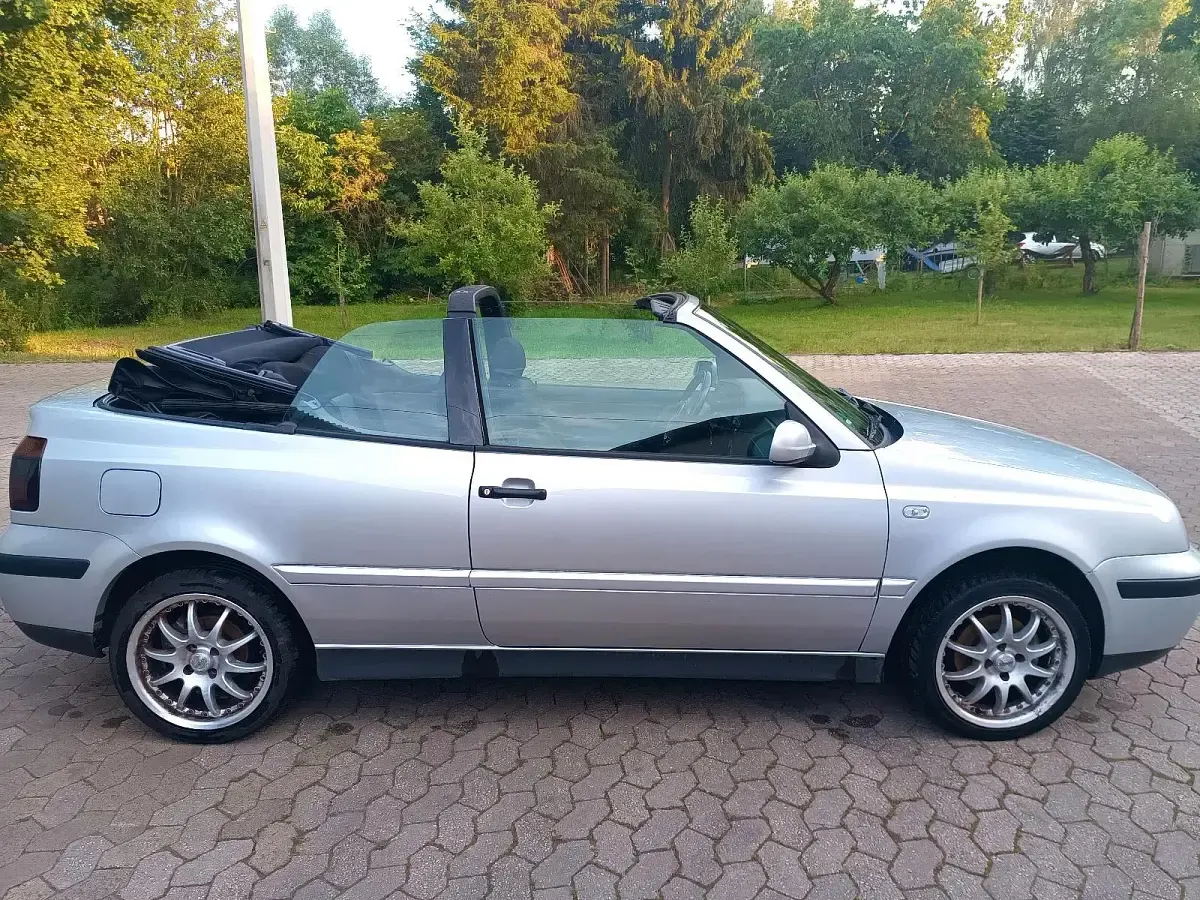 Gebraucht VW Golf Cabriolet 116 PS (85 kW) 2002 Silber Cabrio