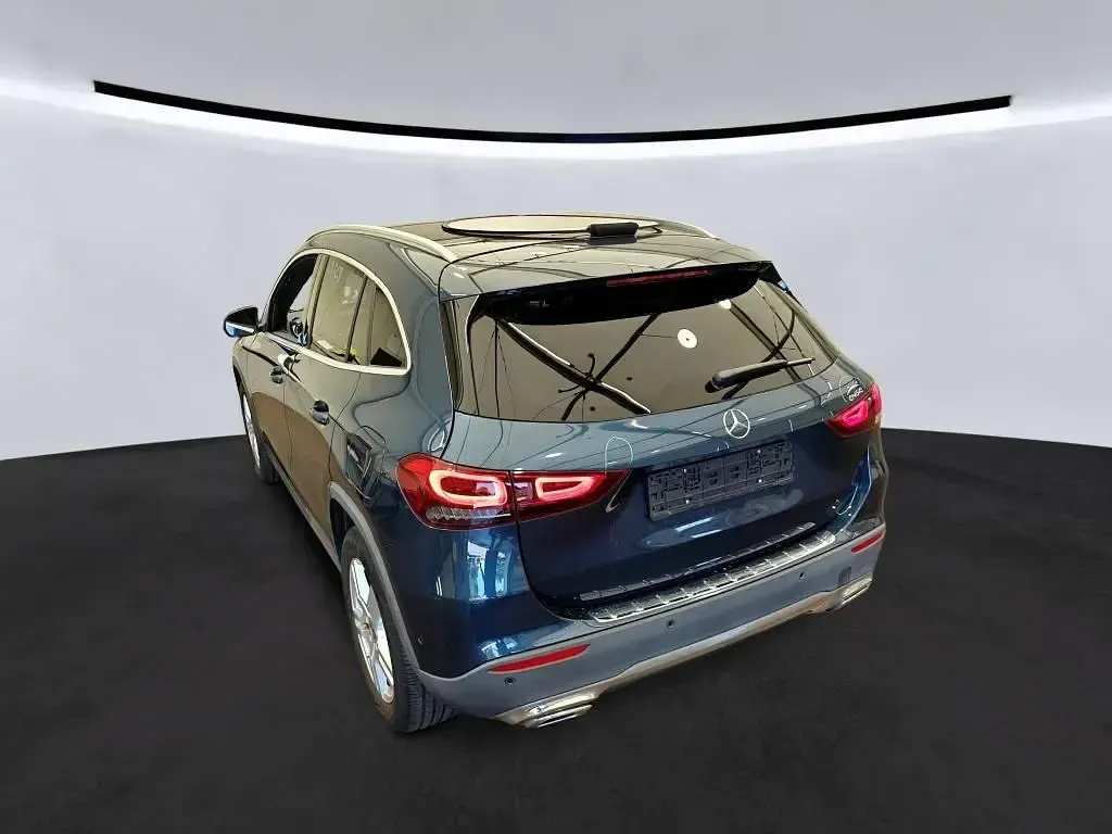 Gebraucht Mercedes GLA200 Progressive 150 PS (110 kW) 2021 Blau SUV