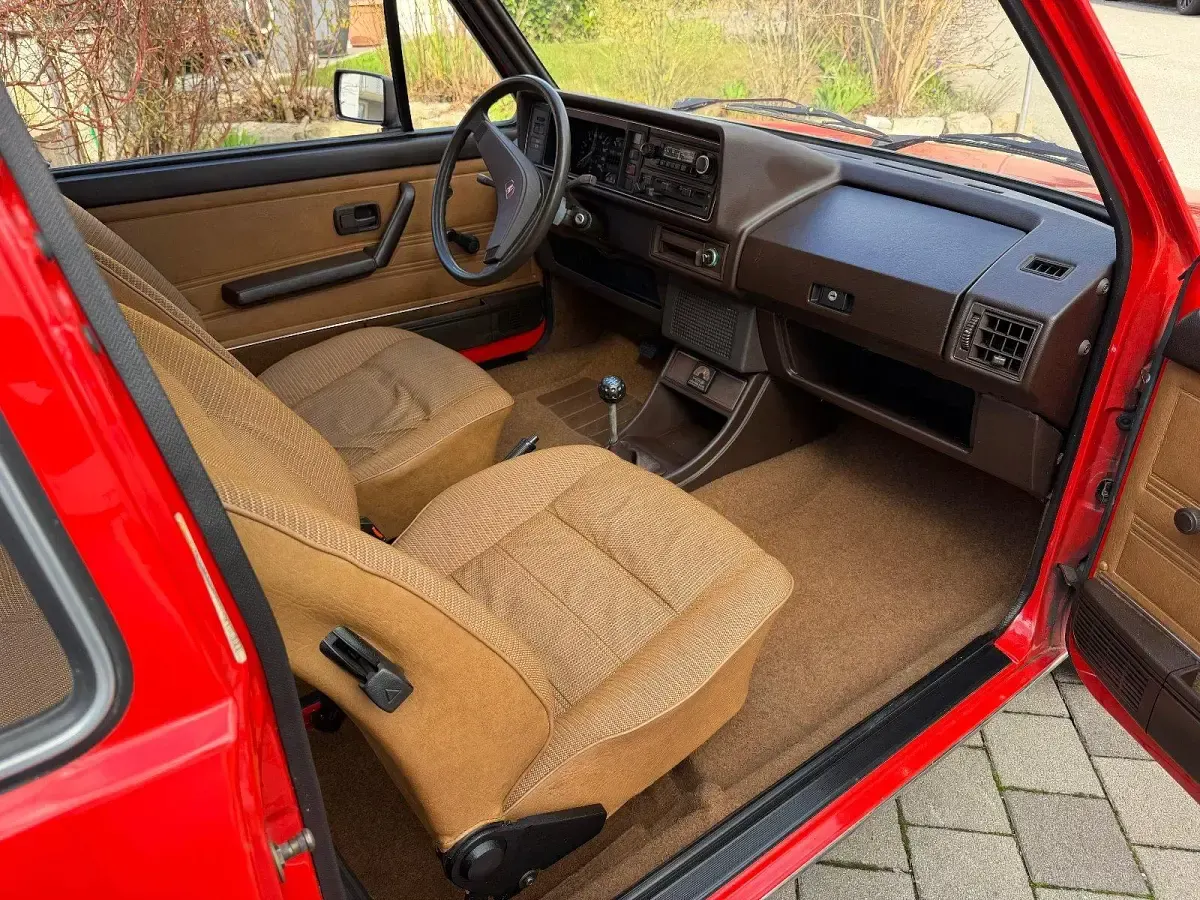 Brugt VW Golf I 50 HK (36 kW) 1982 Rød Hatchback