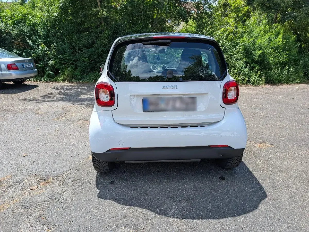 Gebraucht Smart ForTwo Coupé 71 PS (52 kW) 2015 Weiß Coupé