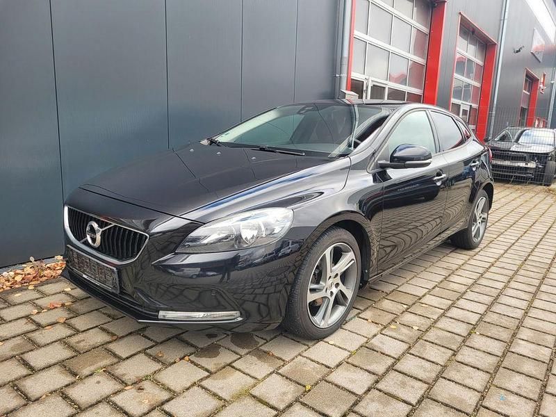Schwarz Gebraucht 2016 Volvo V40 Limousine | 6.500 € (Fairer Preis) - Bild 1/4