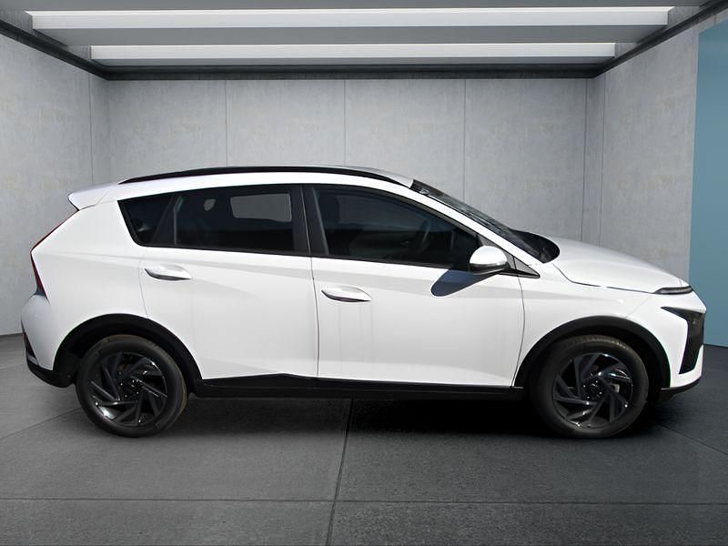 Neu Hyundai Bayon 101 PS (74 kW) 2025 Weiß SUV