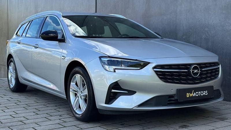 Silber Gebraucht 2021 Opel Insignia Elegance Kombi | 17.490 € (Superpreis) - Bild 1/4