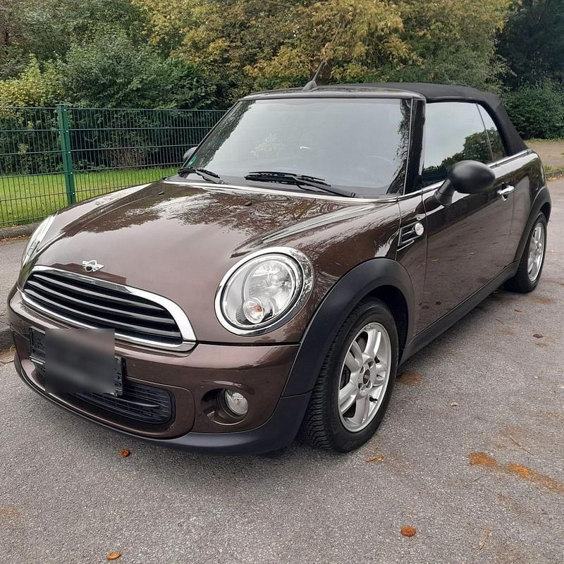 Braun Gebraucht 2011 Mini ONE Kleinwagen | 6.990 € (Etwas zu teuer) - Bild 1/4