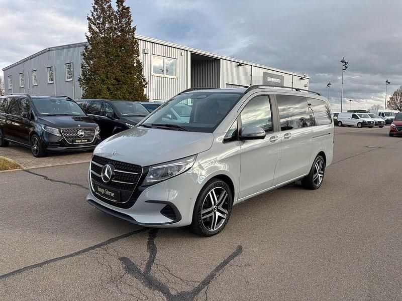 Gebraucht Mercedes V250 Style 190 PS (139 kW) 2025 Alpingrau Van / Kleinbus