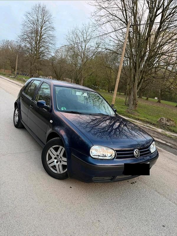 Gebraucht VW Golf IV 102 PS (75 kW) 2002 Blau Limousine