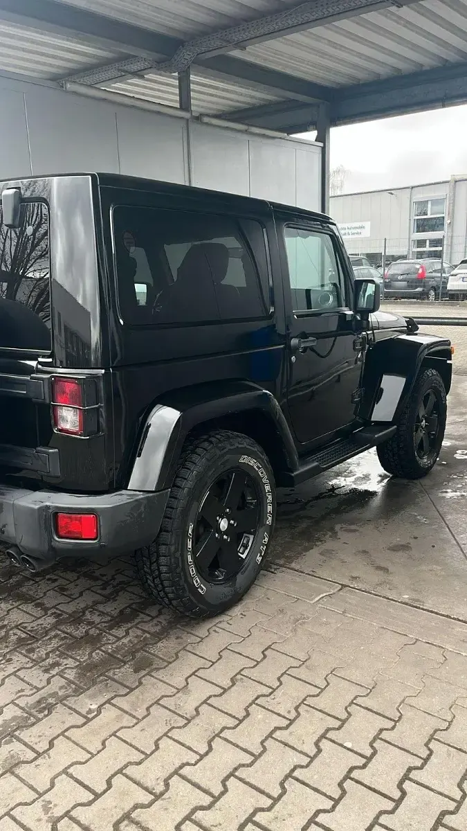Gebraucht Jeep Wrangler Sahara 200 PS (147 kW) 2012 Schwarz SUV