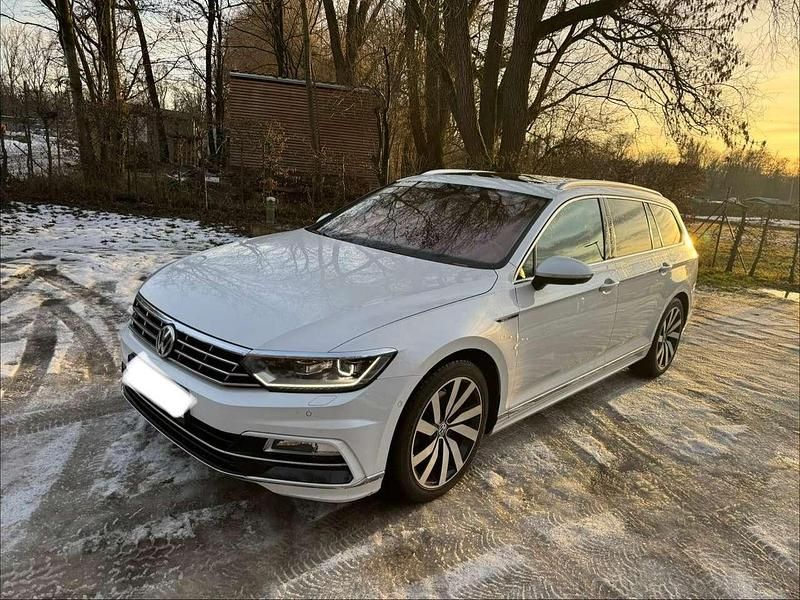 Gebraucht VW Passat Highline 190 PS (139 kW) 2015 Weiß Kombi