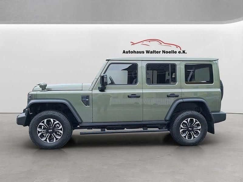 Neu BAW 212 166 PS (122 kW) 2025 Grau SUV