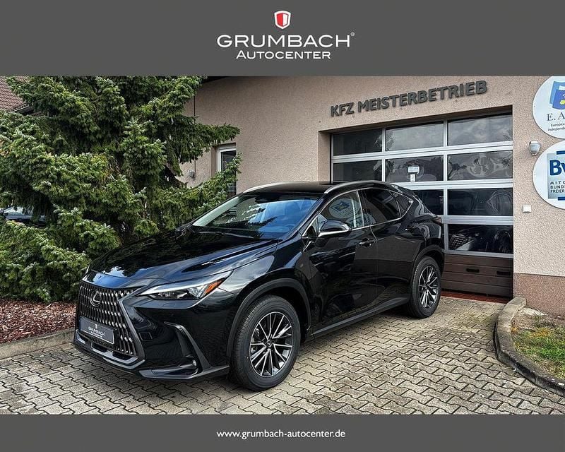 Schwarz Neu 2025 Lexus NX450h+ Business Edition SUV | 51.880 € (Superpreis) - Bild 1/4