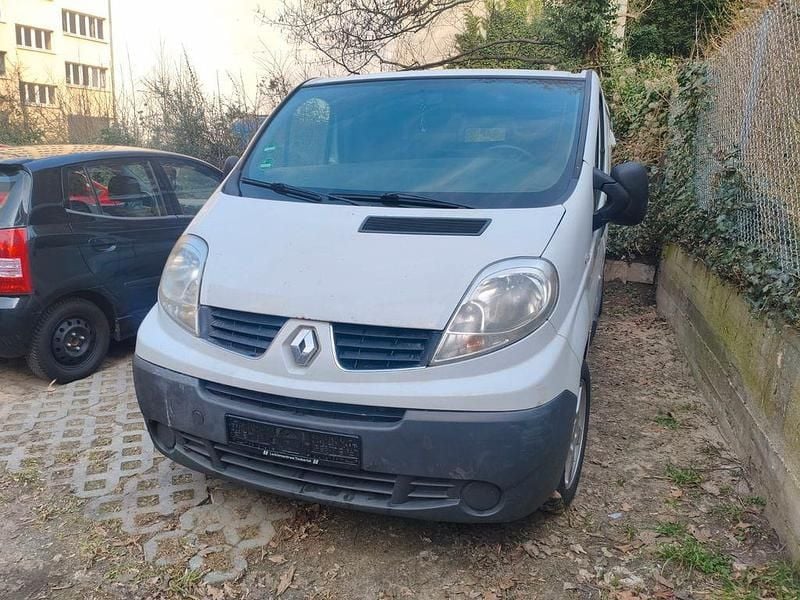 Gebraucht Renault Trafic 116 PS (85 kW) 2008 Weiß Van / Kleinbus