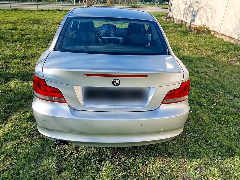 Gebraucht BMW 123 Coupé 204 PS (150 kW) 2011 Silber Coupé
