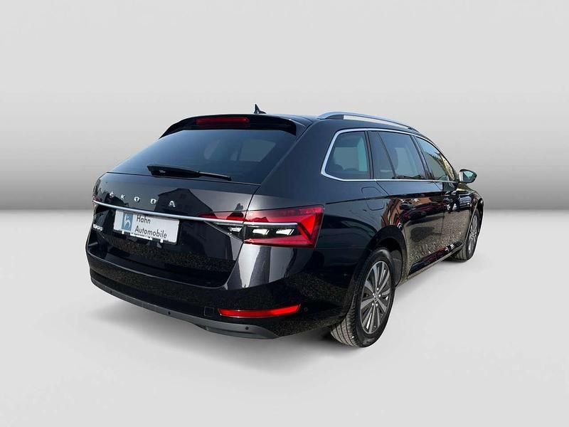 Gebraucht Skoda Superb Style 150 PS (110 kW) 2022 Schwarz Kombi