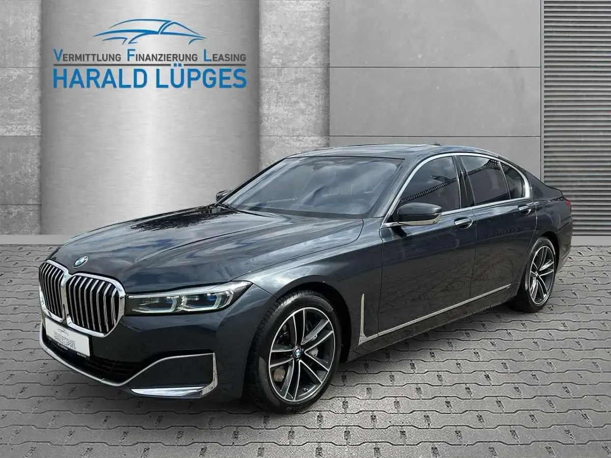 Gebraucht BMW 740 Comfort Edition 320 PS (235 kW) 2020 Arktikgrau Limousine