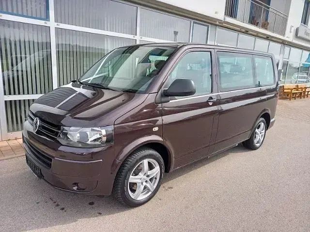 Używany VW T5 140 KM (102 kW) 2013 Brązowy Van