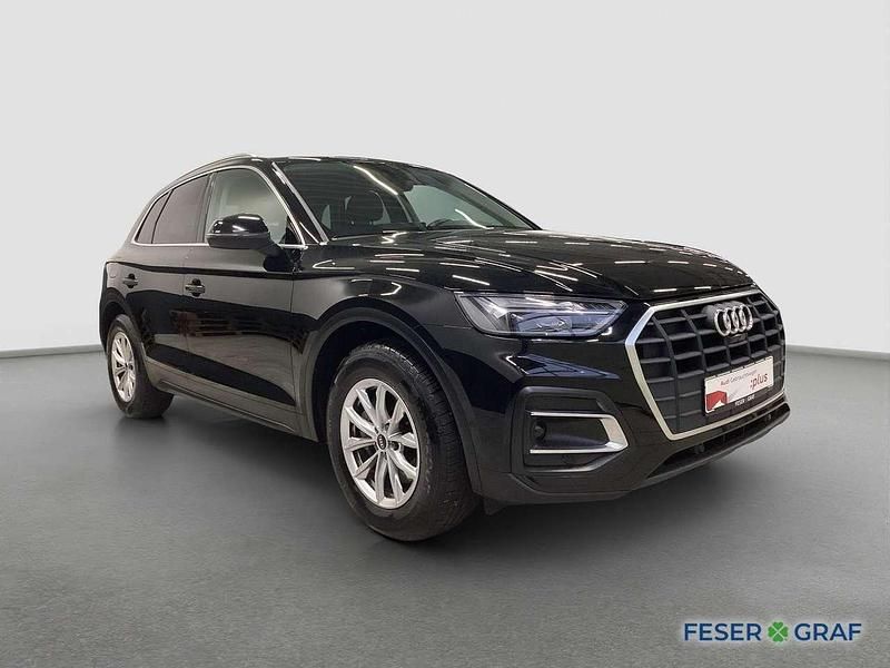 Gebraucht Audi Q5 Ambiente 163 PS (119 kW) 2022 Brillantschwarz SUV