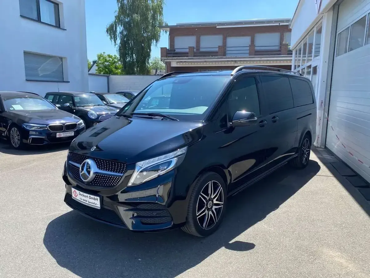 Gebraucht Mercedes V300 AMG 237 PS (174 kW) 2022 Obsidianschwarz metallic Van / Kleinbus