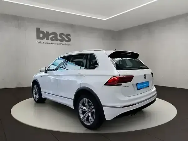 Gebraucht VW Tiguan Highline 190 PS (139 kW) 2020 Pure white SUV