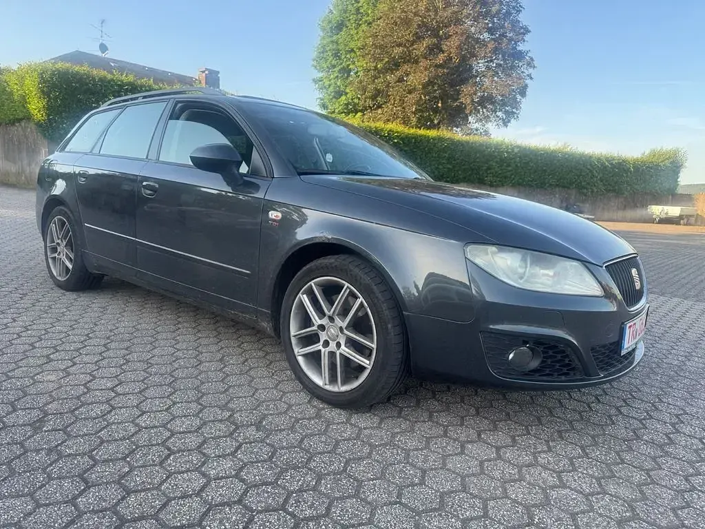 Gebraucht Seat Exeo Style 170 PS (125 kW) 2010 Schwarz Limousine