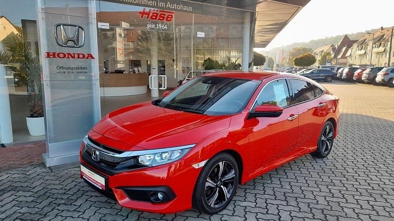 Gebraucht Honda Civic Elegance 182 PS (133 kW) 2020 Liberty rally red Limousine