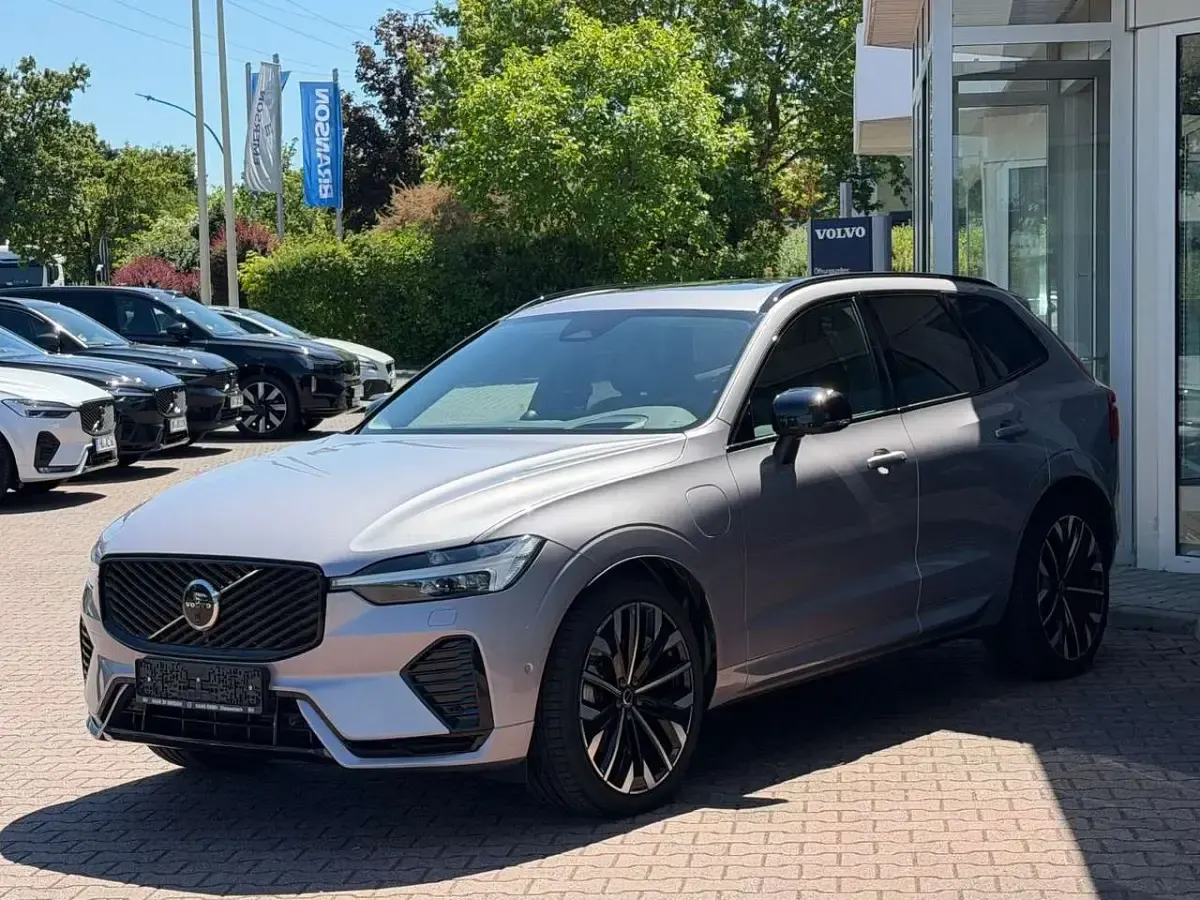 Usata Volvo XC60 Ultra 455 CV (334 kW) 2025 Argento SUV
