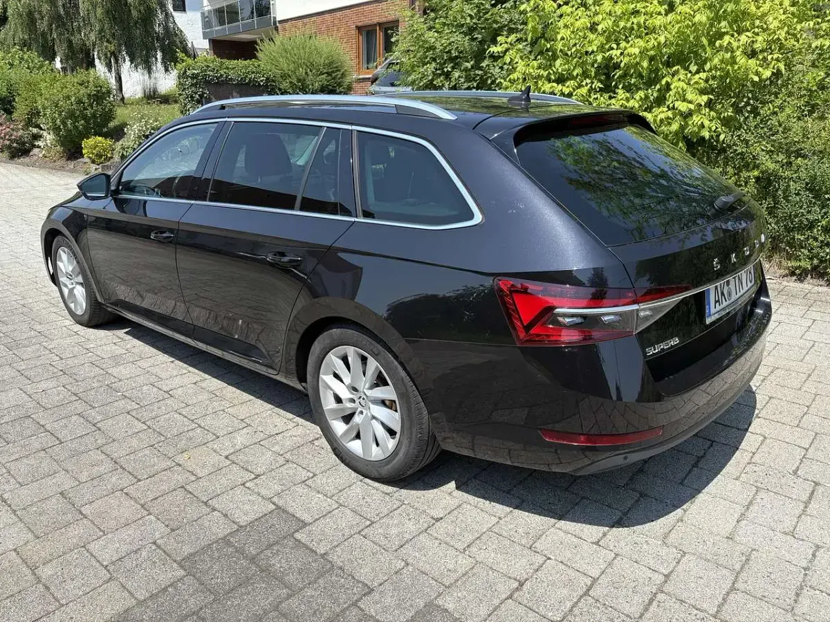 Gebraucht Skoda Superb Style 150 PS (110 kW) 2020 Schwarz Kombi