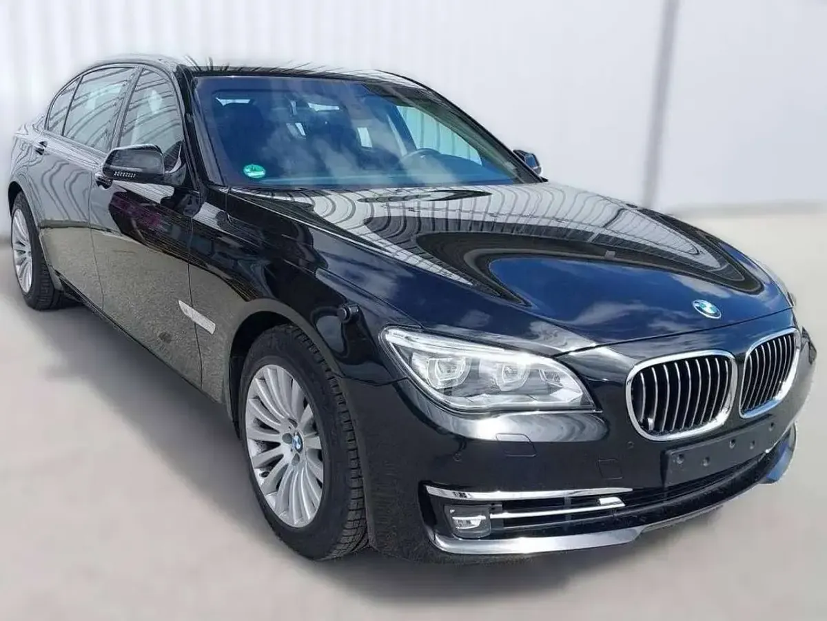 Gebraucht BMW 760L 544 PS (400 kW) 2013 Black sapphire metallic Limousine