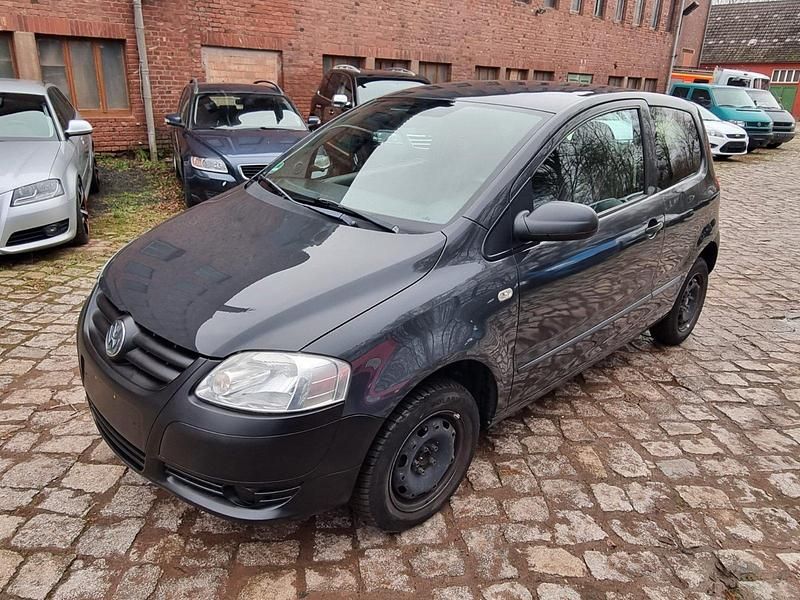 Gebraucht VW Fox Basis 55 PS (40 kW) 2006 Grau Kleinwagen