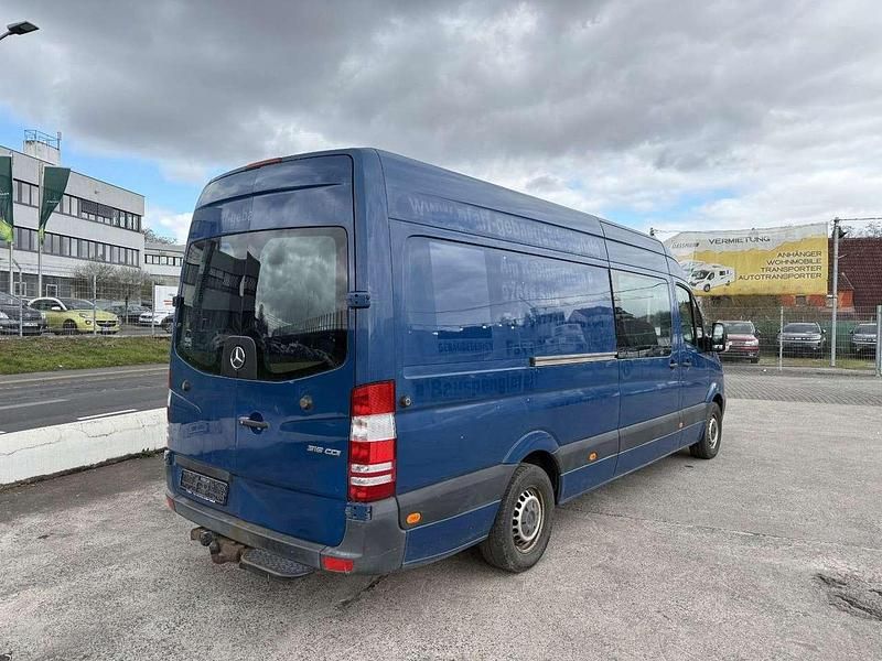 Gebraucht Mercedes Sprinter 163 PS (119 kW) 2014 Blau Van