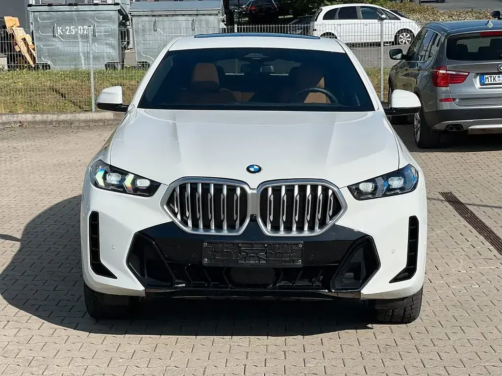 Gebraucht BMW X6 M Sport 286 PS (210 kW) 2025 Weiß SUV