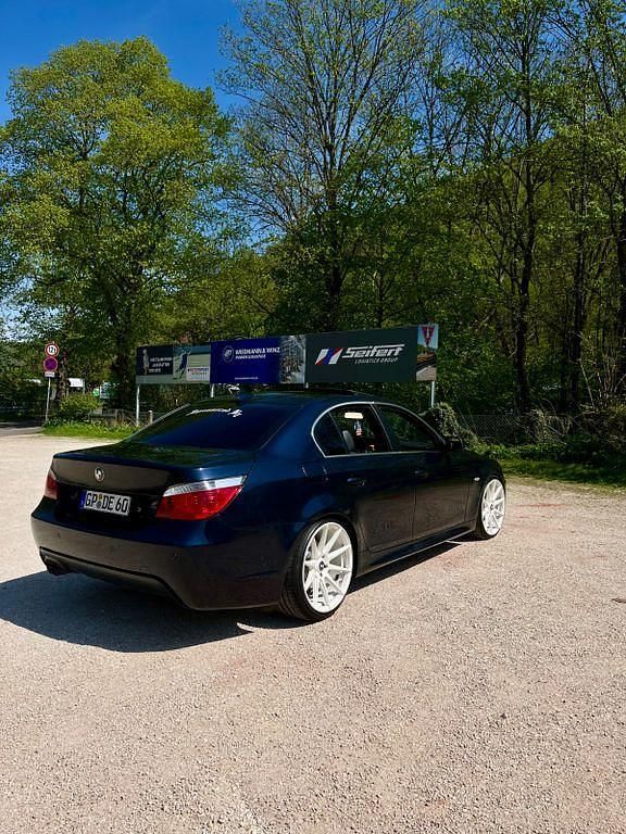 Gebraucht BMW 525 Performance 218 PS (160 kW) 2007 Blau Limousine