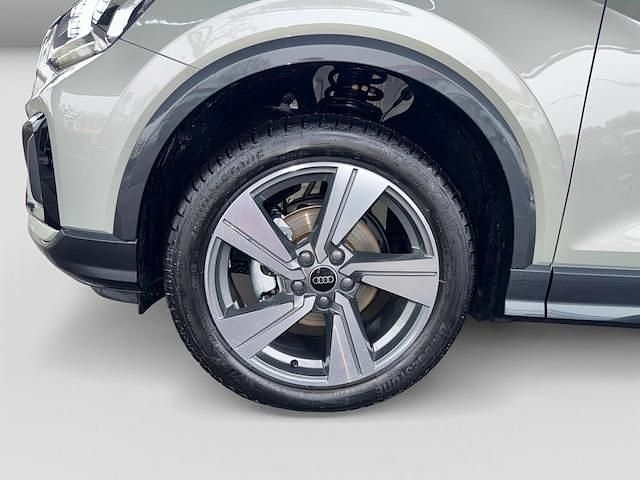 Neu Audi Q2 Advanced Plus 150 PS (110 kW) 2025 Tausilber metallic SUV