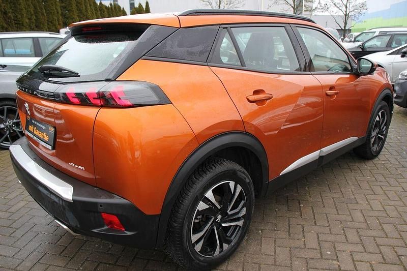 Gebraucht Peugeot 2008 Allure 131 PS (96 kW) 2020 Orange SUV