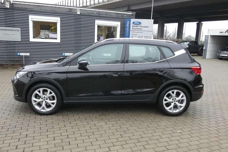 Gebraucht Seat Arona Beats 110 PS (80 kW) 2021 Mitternachtsschwarz SUV