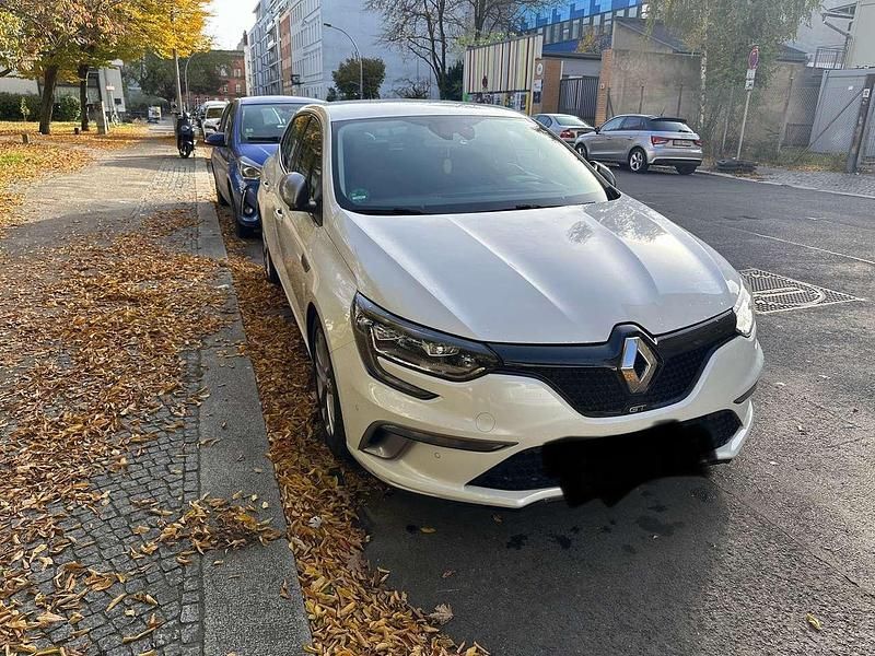 Gebraucht 2017 Renault Mégane GT Line GT Kleinwagen | 15.200 € (Guter Preis) - Bild 1/4
