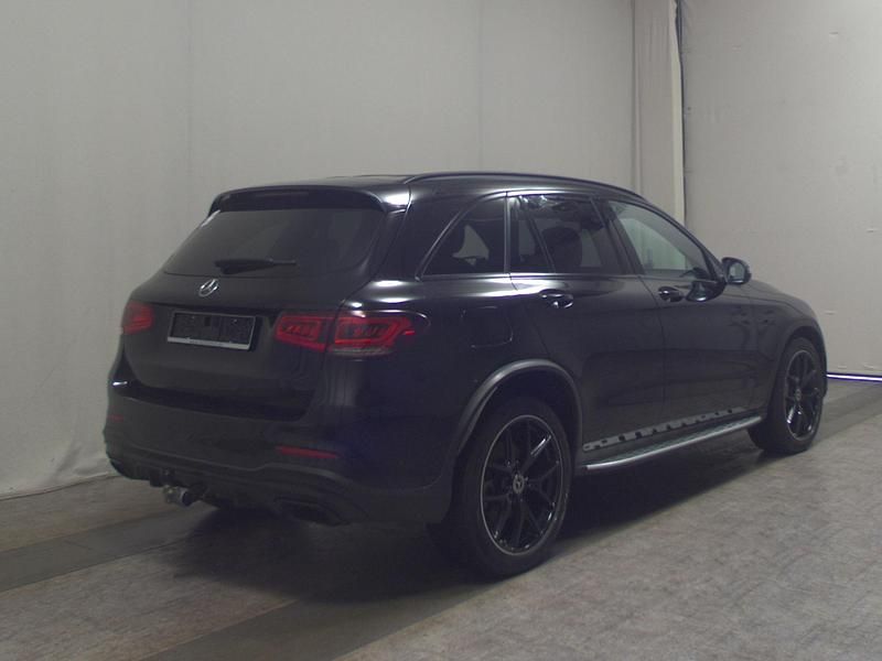 Gebraucht Mercedes GLC300 AMG line 245 PS (180 kW) 2022 Schwarz SUV