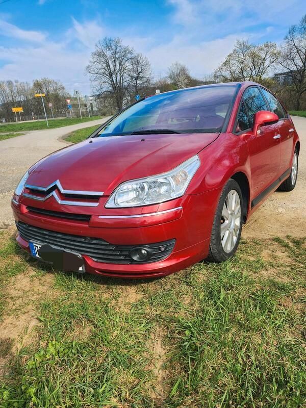Rot Gebraucht 2007 Citroën C4 Exclusive Limousine | 3.799 € - Bild 1/4