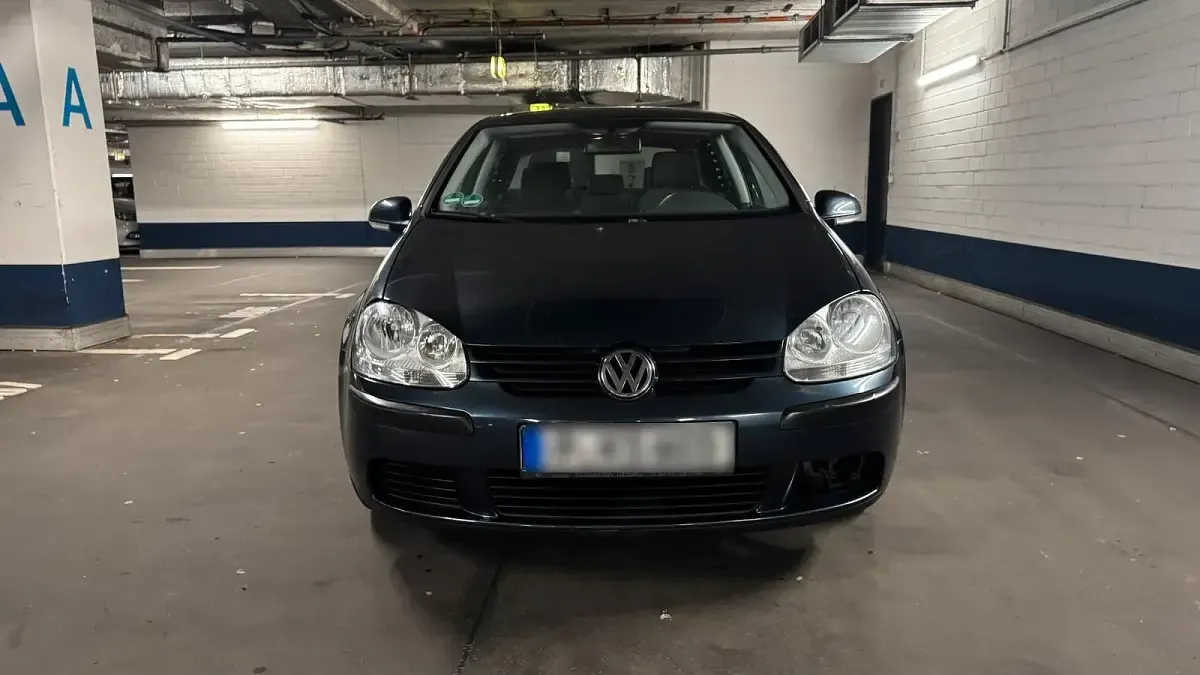 Gebraucht VW Golf V 75 PS (55 kW) 2005 Blau Kleinwagen