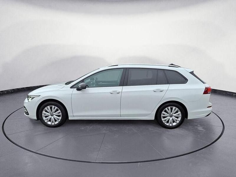 Gebraucht VW Golf VIII Move 150 PS (110 kW) 2023 Weiß Kombi