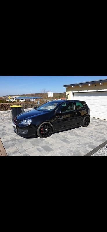 Schwarz Gebraucht 2005 VW Golf V GTI Coupé | 9.999 € - Bild 1/4