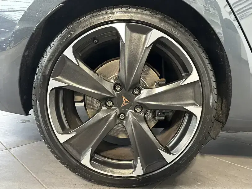 Używany Cupra Leon 245 KM (180 kW) 2022 Szary Kombi
