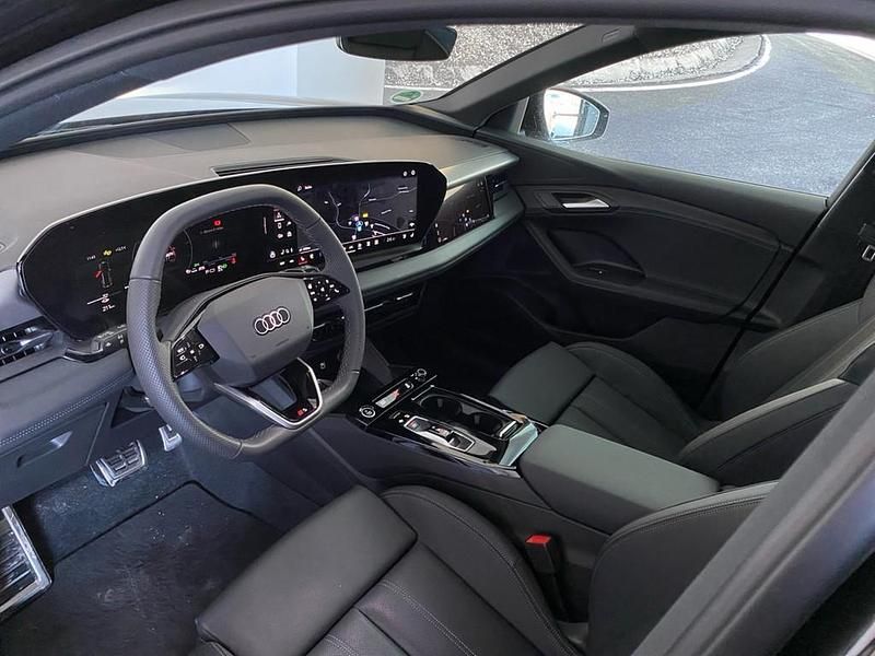 Gebraucht Audi Q6 e-tron S-Line 284 kW (387 PS) 2025 Mythosschwarz metallic SUV