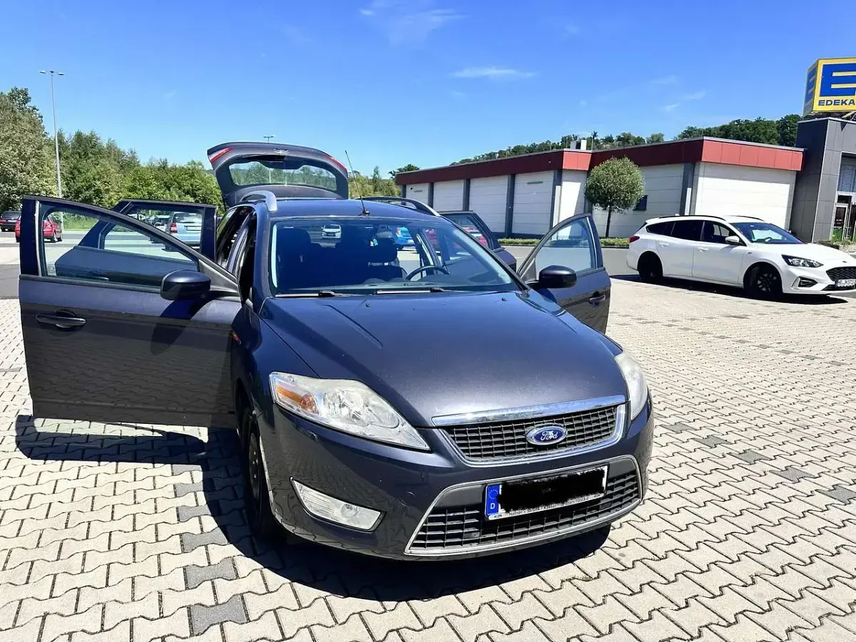 Gebraucht Ford Mondeo Ambiente 125 PS (91 kW) 2009 Kombi