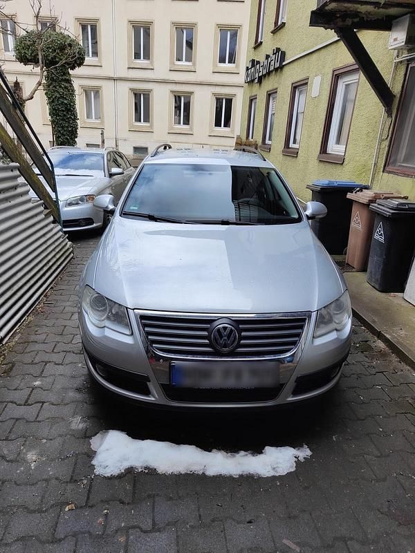 Gebraucht VW Passat 140 PS (102 kW) 2011 Silber Kombi