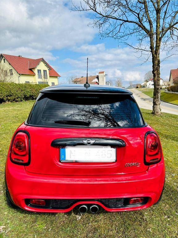 Gebraucht Mini Cooper S 192 PS (141 kW) 2018 Rot Kleinwagen