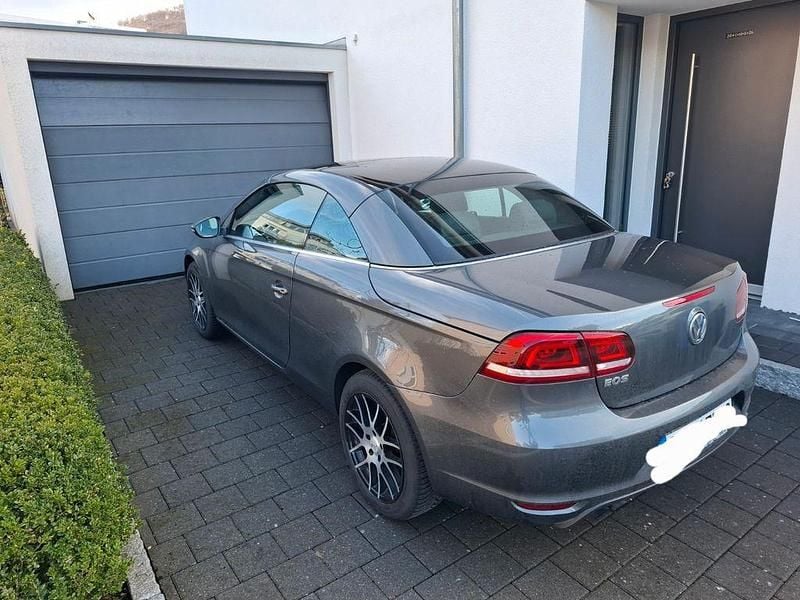 Gebraucht VW Eos Sportline 160 PS (117 kW) 2012 Grau Cabrio