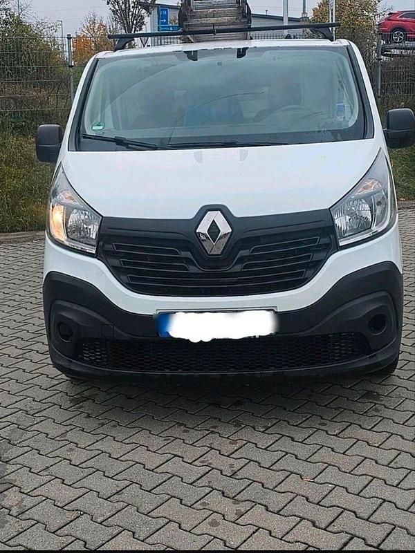 Gebraucht Renault Trafic 116 PS (85 kW) 2016 Weiß Van / Kleinbus