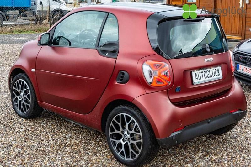 Gebraucht Smart ForTwo Coupé 60 kW (82 PS) 2023 Carmin red magno Coupé