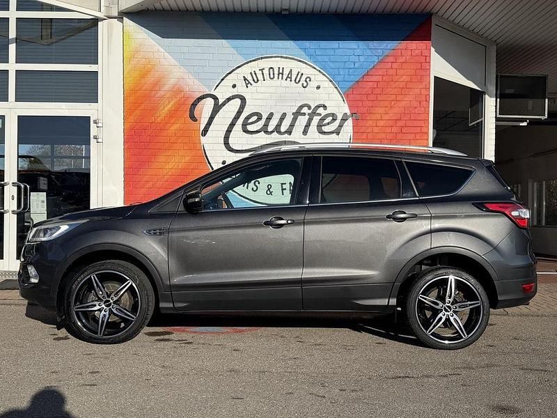 Gebraucht Ford Kuga Cool & Connect 150 PS (110 kW) 2018 Magneticgrau SUV