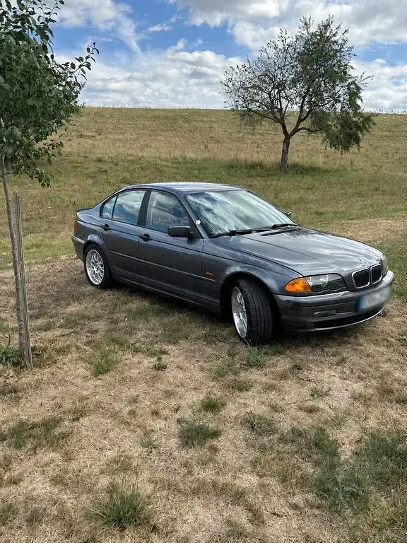 Gebraucht BMW 316 105 PS (77 kW) 2001 Grau Limousine